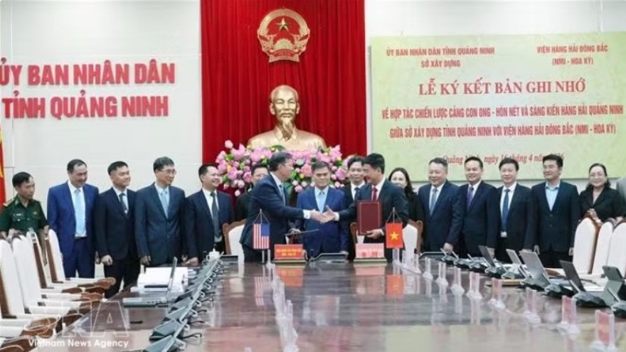 Quang Ninh, US partner seal pact to advance smart, green port development